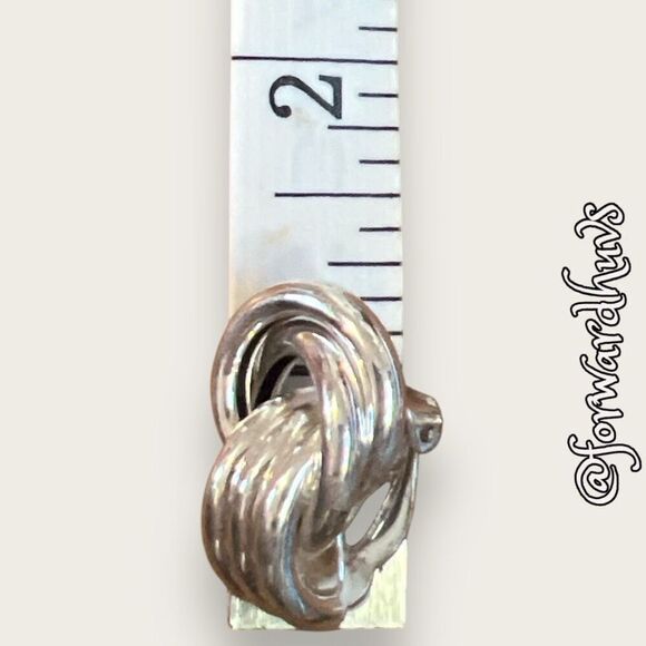 Vintage Silver-Tone Knot Clip-On Earrings - Picture 5 of 6